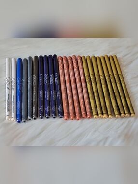 NWT EyeSense Long-Lasting Eyeliner Pencils (×23) - Retractable & Waterproof